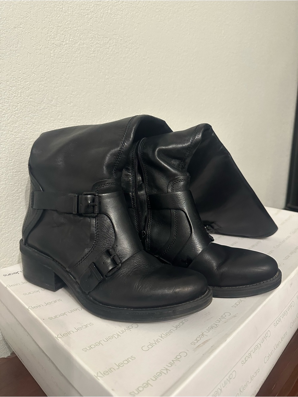 Calvin Klein Jeans Black Leather Riding Boots with Buckle